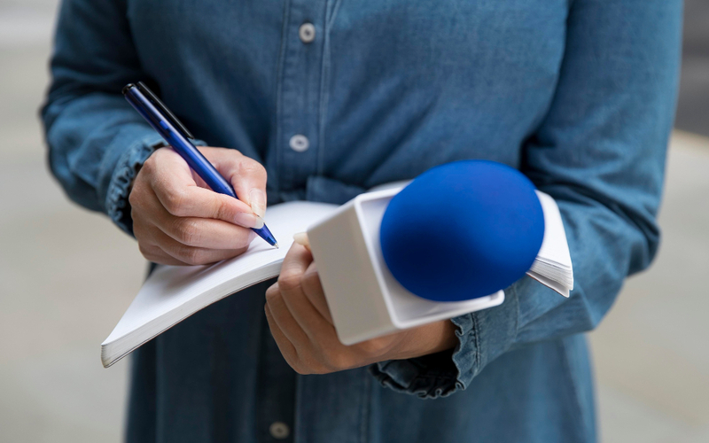 periodista-freepik (1)
